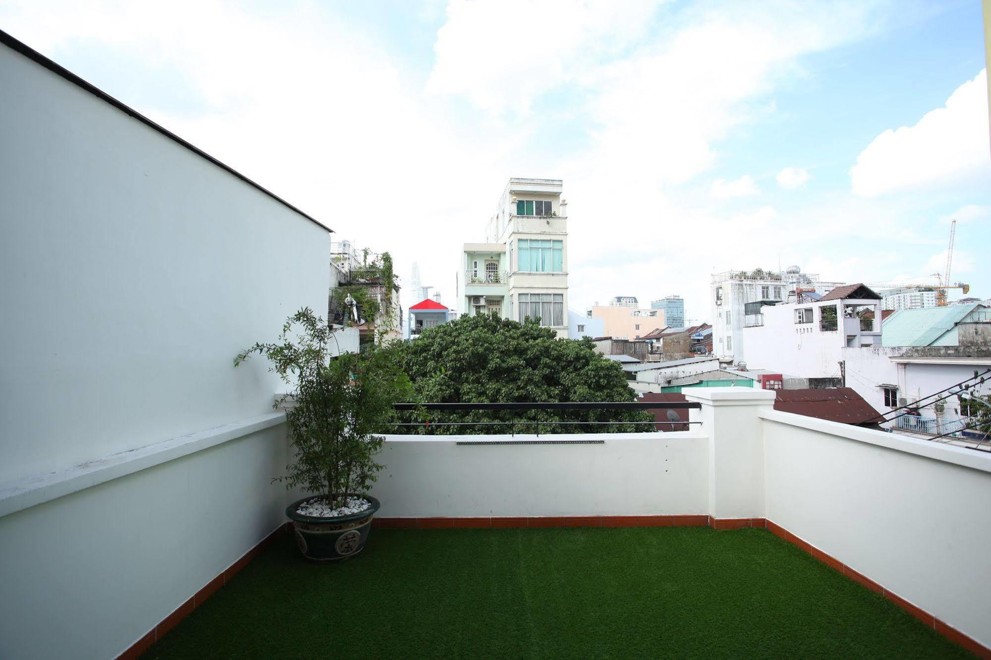 Saigon Inncrowd Ho Chi Minh City Exterior photo
